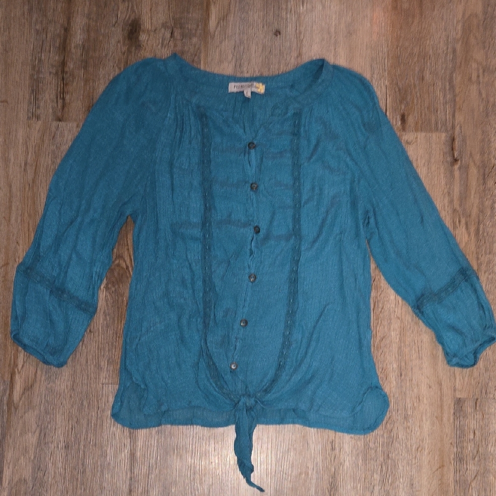 Elegant Teal Blouse with Button Detail